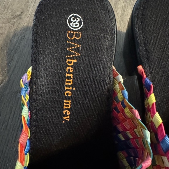 Bernie Mev Basket Weave Peep-Toe Sun Texas Rainbow - Picture 3 of 7